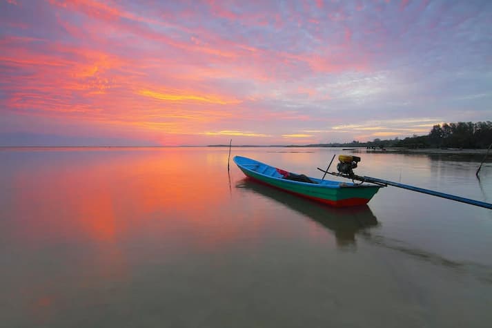 sampan